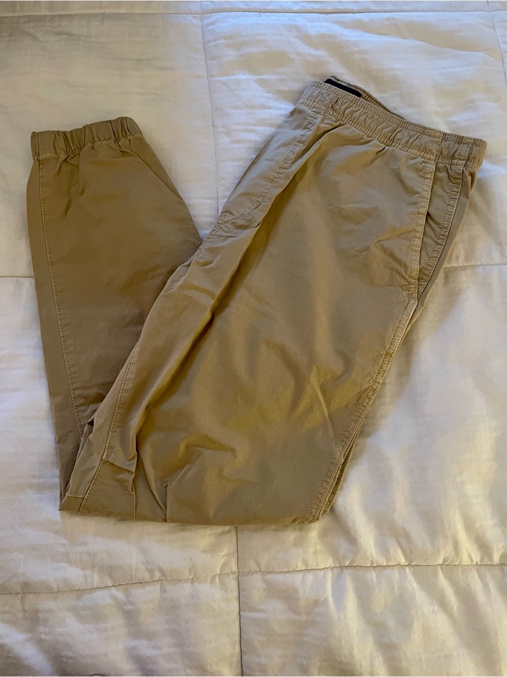 American Eagle Outfitters Men's Khaki Elastic-Waist Joggers